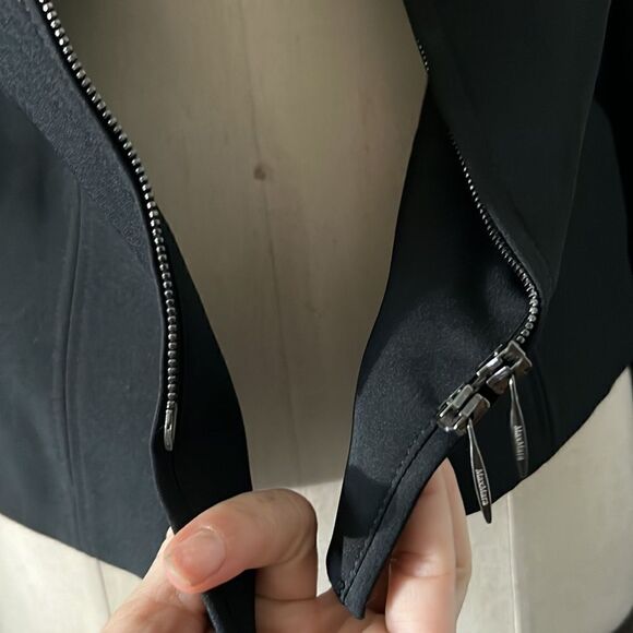 Max Mara black front zipper formal blazer jacket made Italy Sz- 8 - Picture 6 of 13